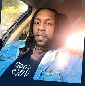 Meet your Posher, Travis